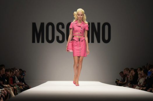 Barbie mania,Moschino e la sfilata by Jeremy Scott primavera estate 2015