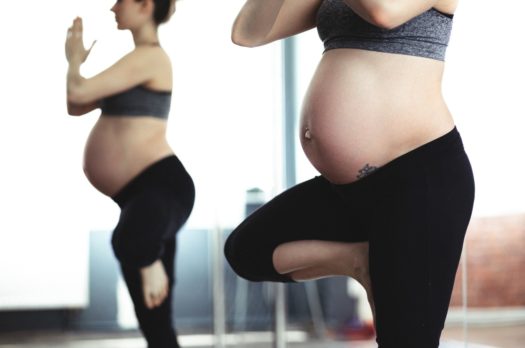 Yoga in gravidanza: tutti i benefici per la futura mamma